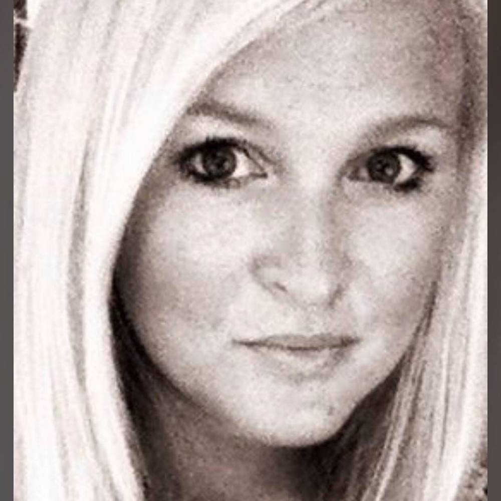 Meet your Posher, Brittney